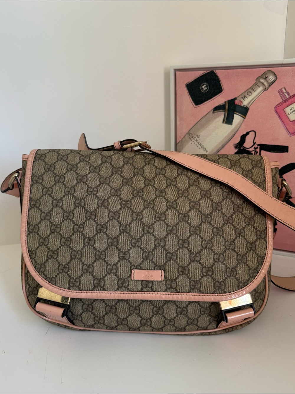 Gucci Brown GG Supreme Crossbody Bag Beige canvas